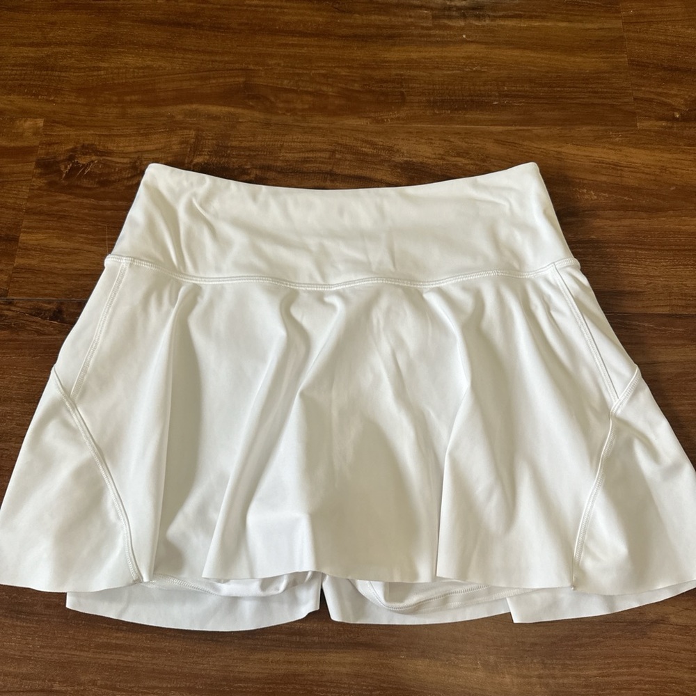 White athleta ace tennis 13.5 skort.